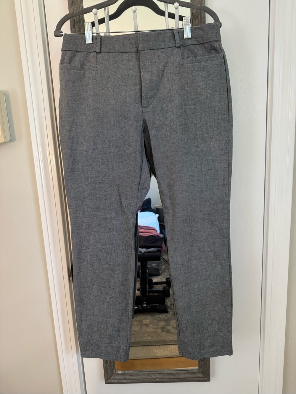 Banana Republic Sloan style straight leg cropped dress pants